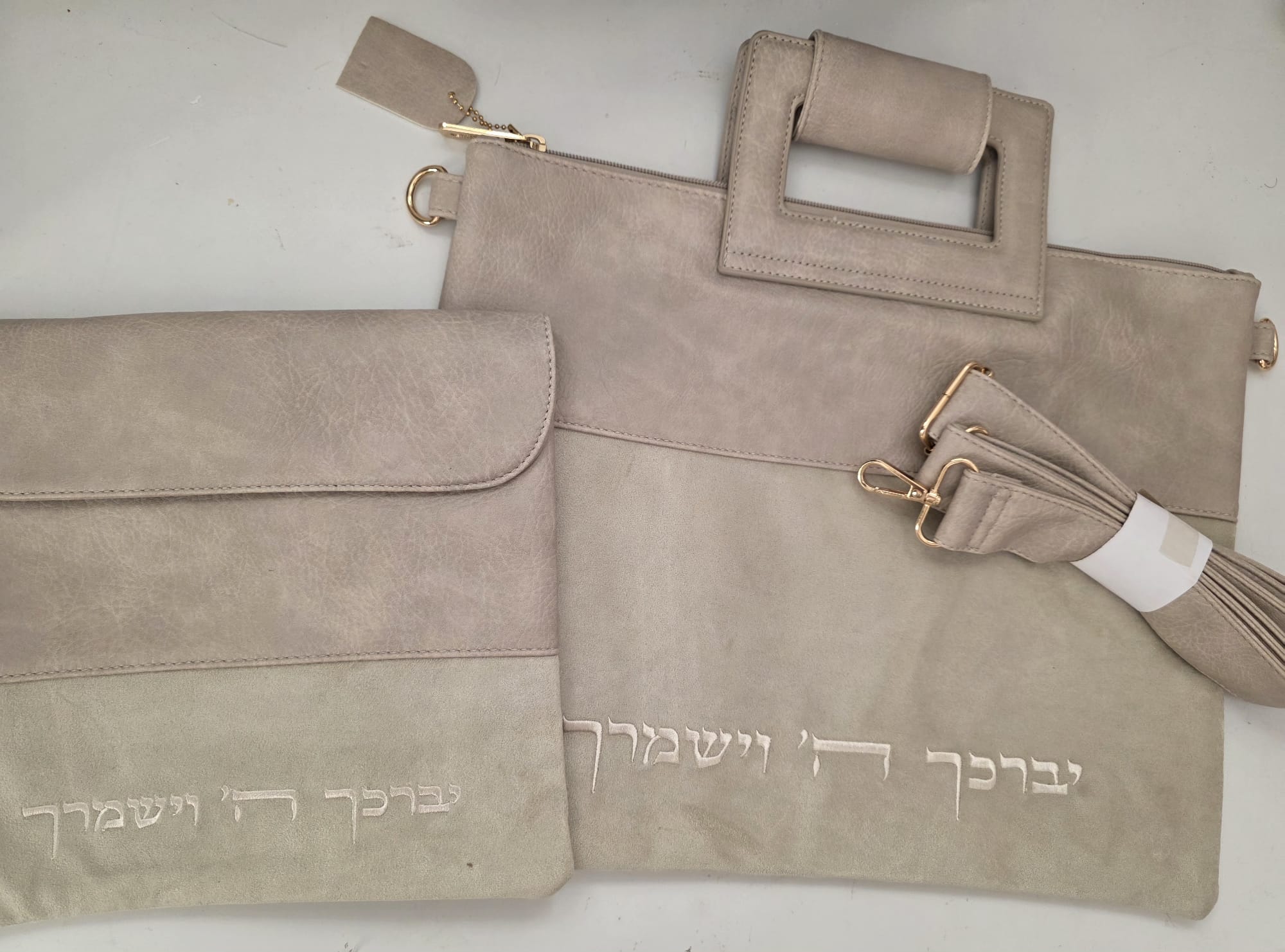 תיק לטלית ותפילין – יברכך קטיפה ודמוי עור בז'